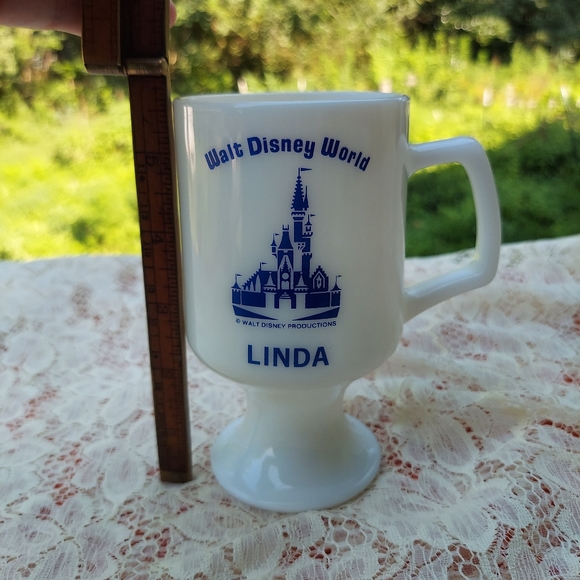 Vintage LINDA Name Mug Walt Disney World Souvenir Milk Glass Footed Mug - Picture 8 of 9